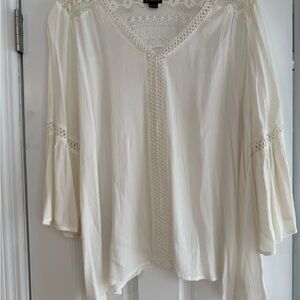 New Directions Ivory Crochet Trim Blouse